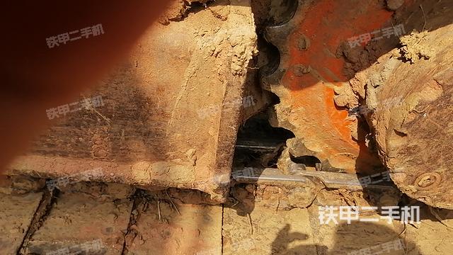 单侧履带整体（整机外观）