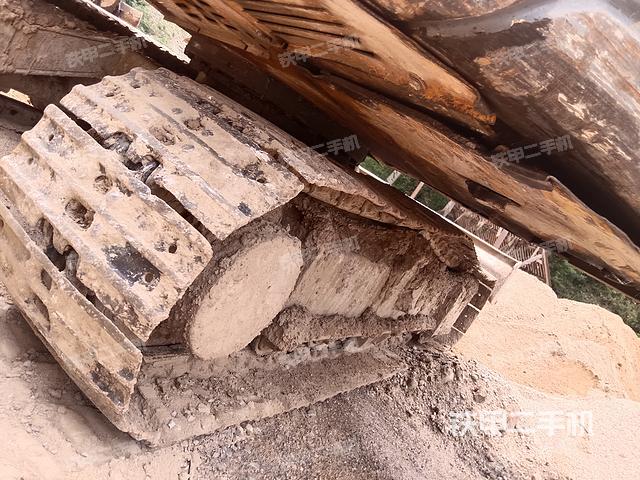 单侧履带整体（整机外观）