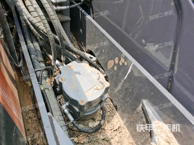 電瓶（大件艙室）