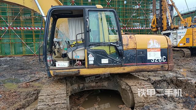 驾驶室整体（整机外观）