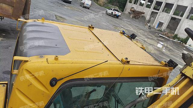 驾驶室顶部（整机外观）