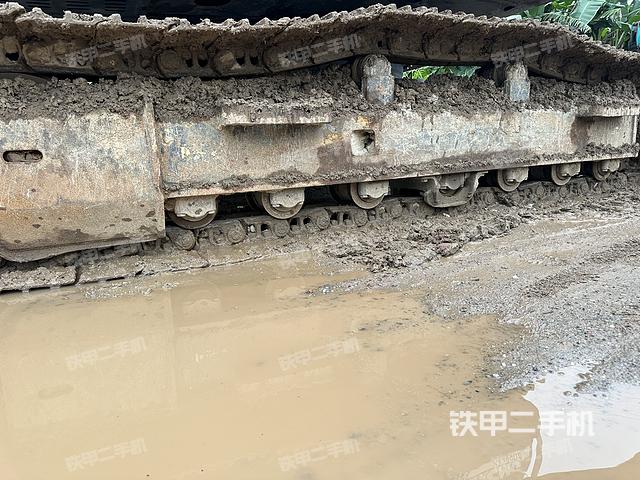 单侧履带整体（整机外观）