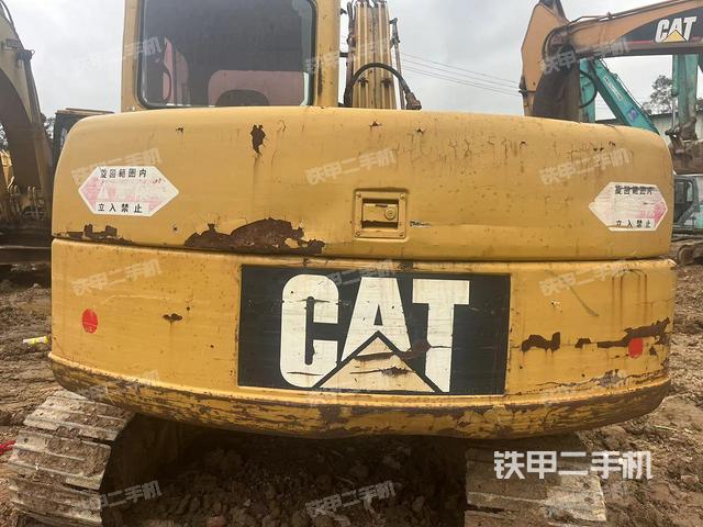 驾驶室顶部（整机外观）