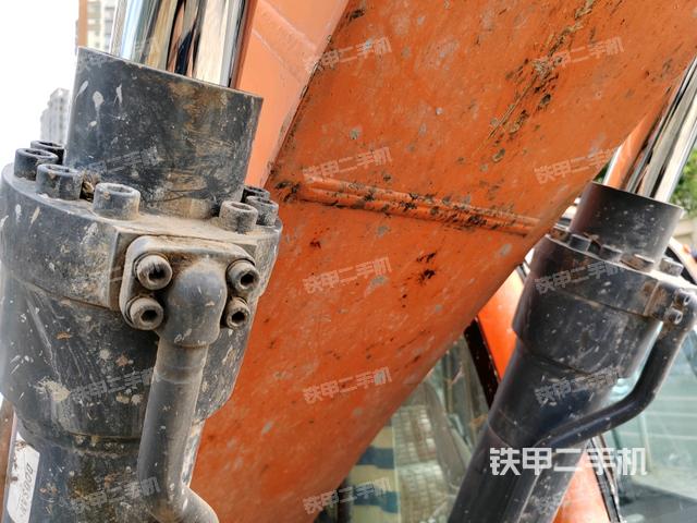 铲斗右后整体（工作和回转装置）