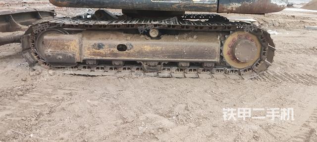 单侧履带整体（整机外观）