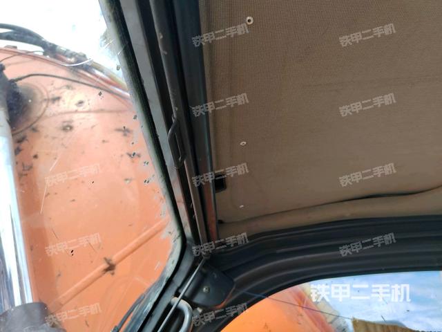 右侧玻璃角标（驾驶室部分）