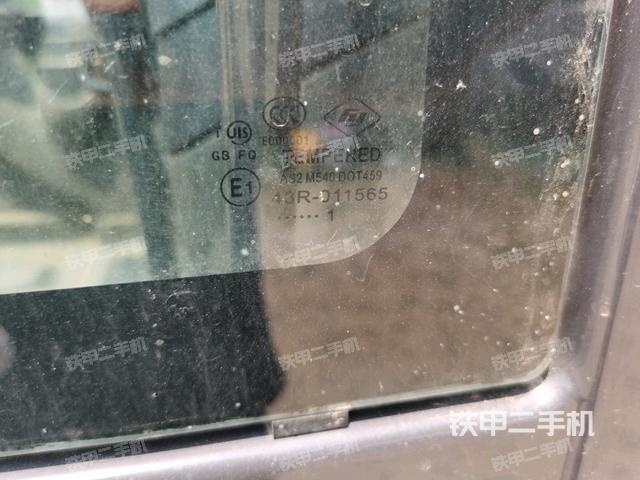 右側(cè)玻璃角標(biāo)（駕駛室部分）