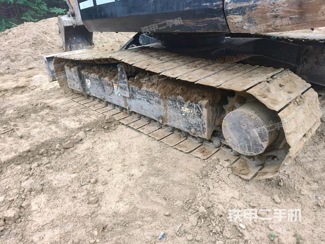 右側(cè)履帶整體?（行走機(jī)構(gòu)）