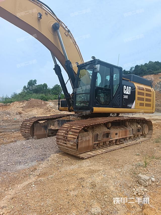 驾驶室整体（整机外观）