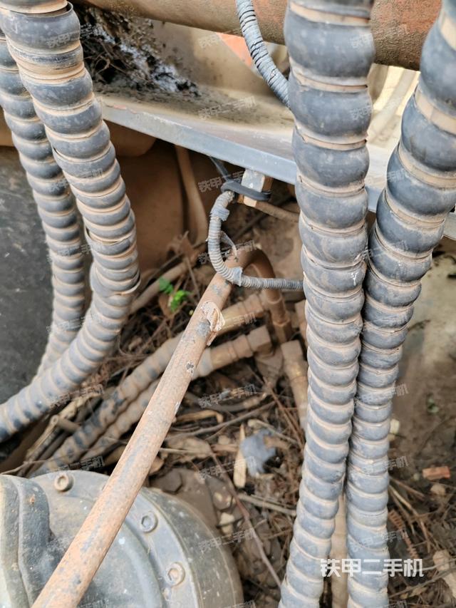 气门室盖螺丝特写（上车部件）