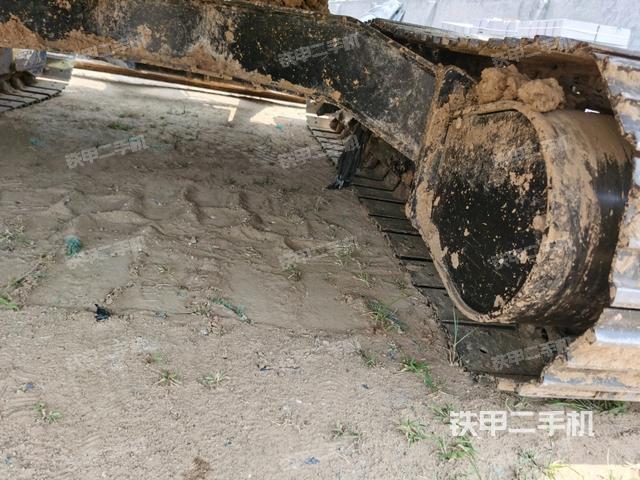 左側(cè)行走馬達(dá)蓋板（行走機(jī)構(gòu)）