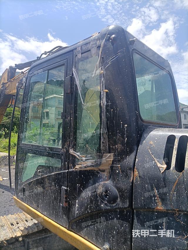 驾驶室整体（整机外观）