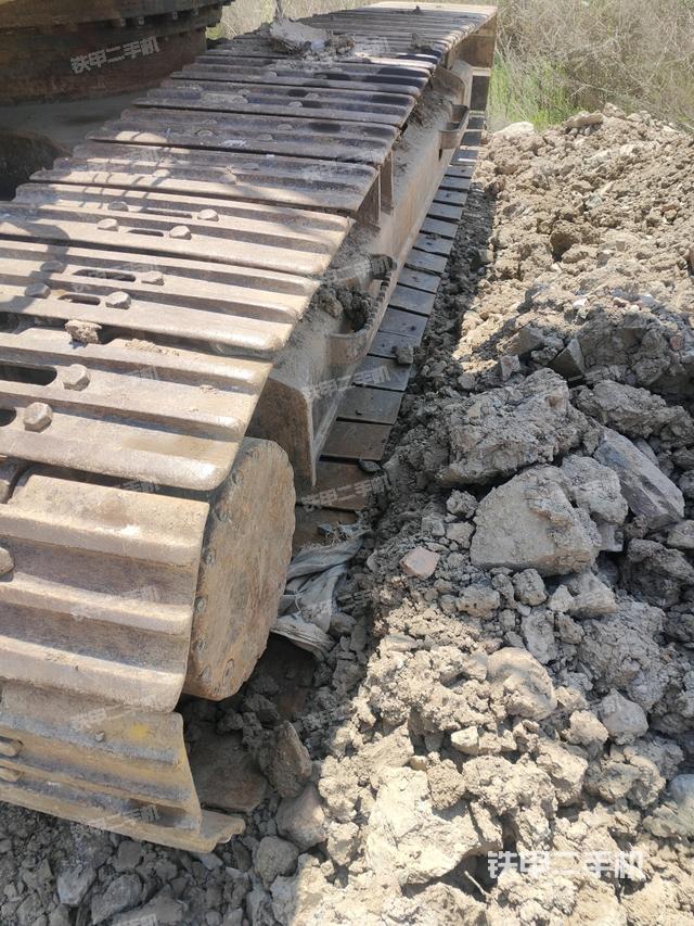 左侧履带整体 （行走机构）