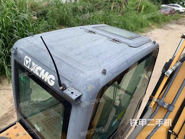 驾驶室顶部（整机外观）