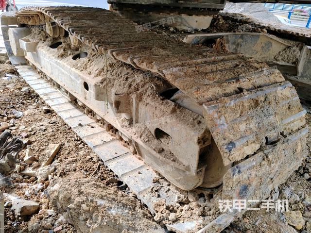 右侧履带整体（行走机构）