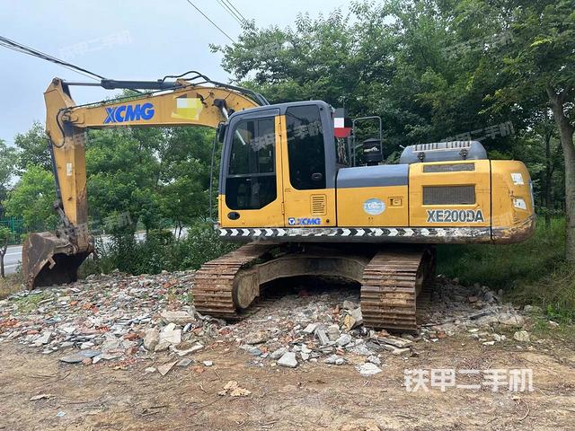 徐工XE200DA挖掘机