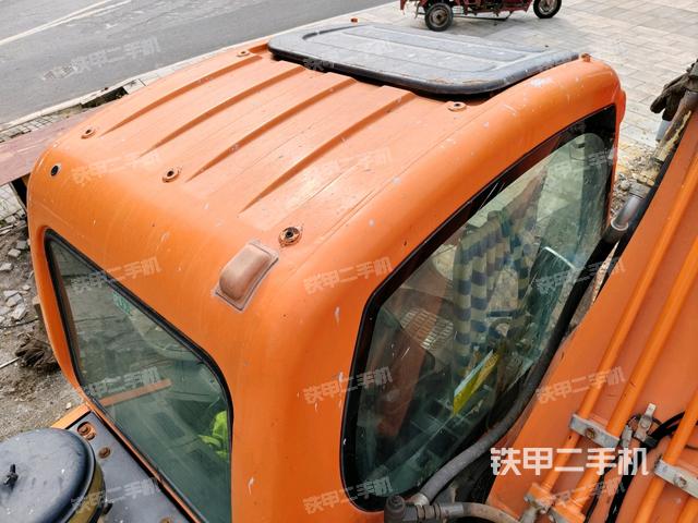 驾驶室顶部俯视（上车部件）