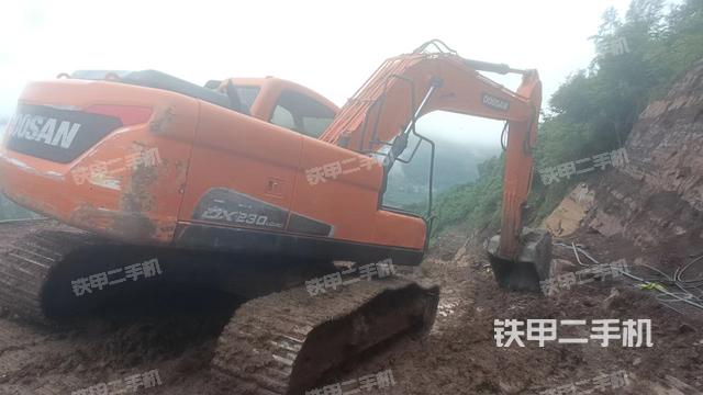 整机右后45°（整机外观）