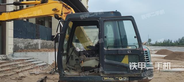 驾驶室整体（整机外观）