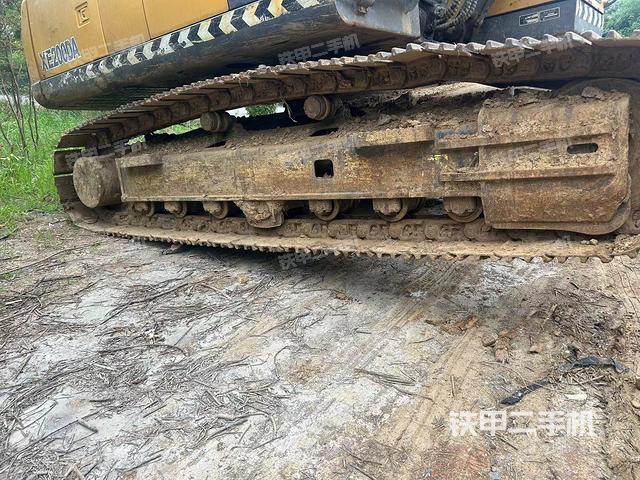 单侧履带整体（整机外观）