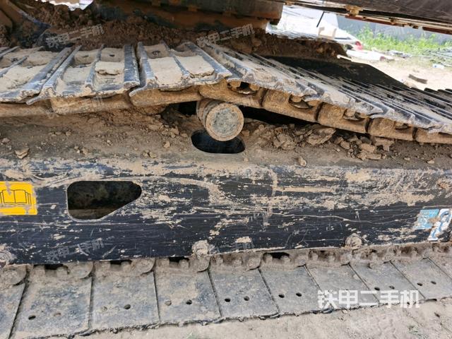 左導(dǎo)向輪（行走機(jī)構(gòu)）