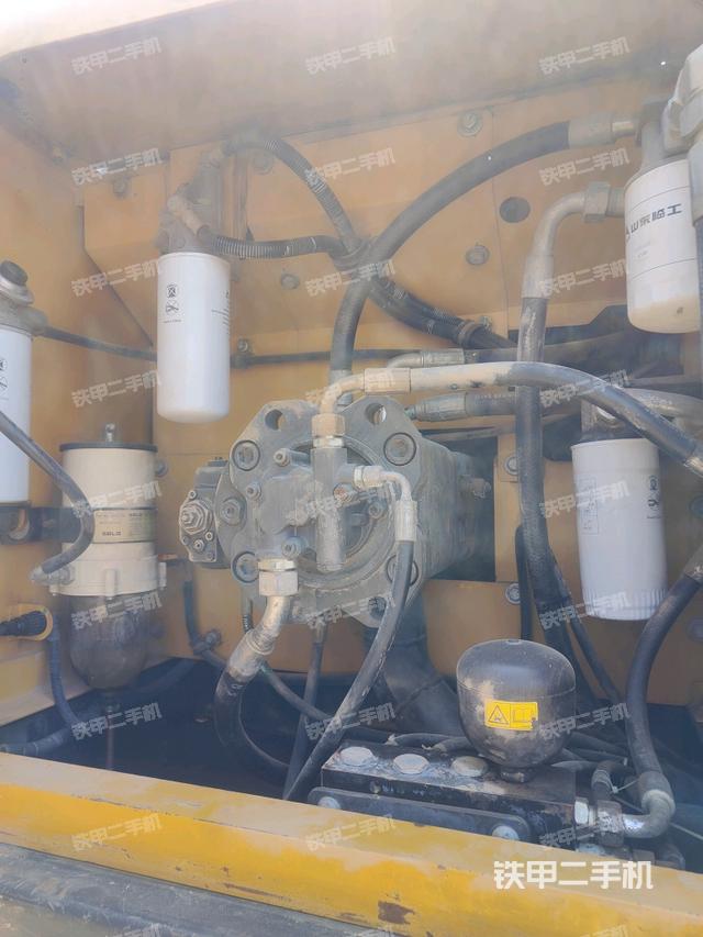 液压泵斜45 左（大件舱室）