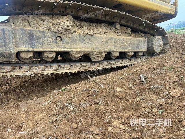 单侧履带整体（整机外观）