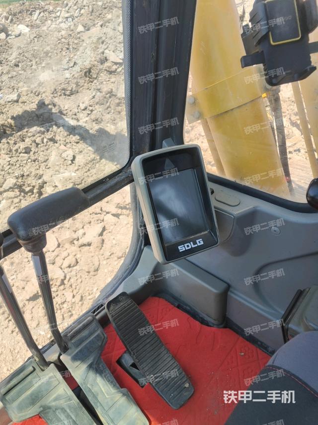 显示屏 （驾驶室部分）