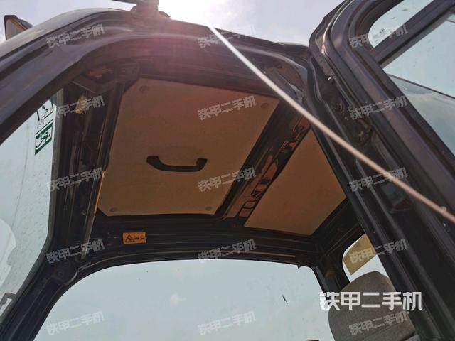 頂棚整體（駕駛室部分）