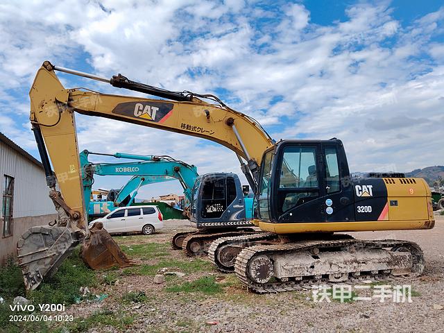 卡特彼勒320D液压挖掘机