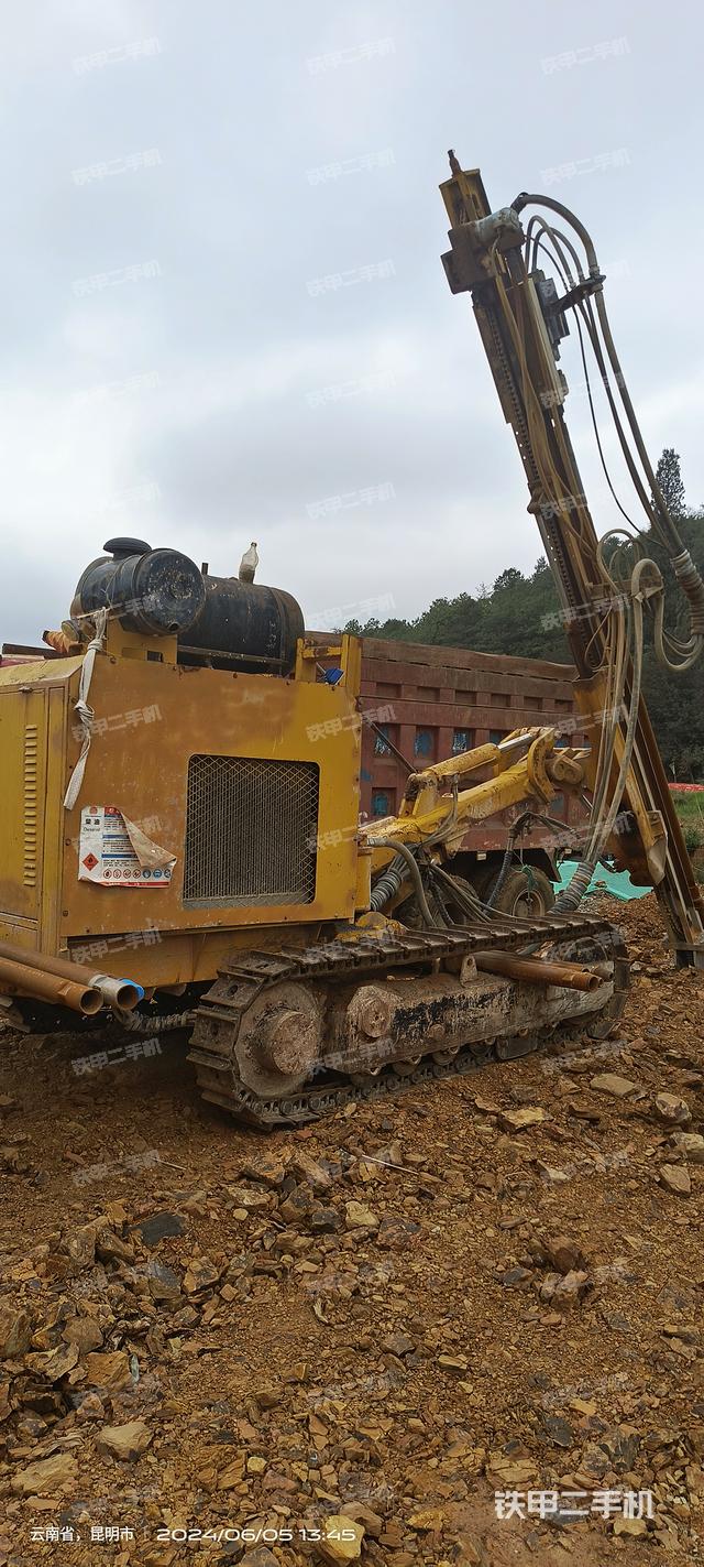 整机右后45°（设备外观及核心部件）