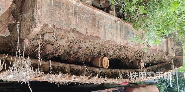 单侧履带整体（整机外观）