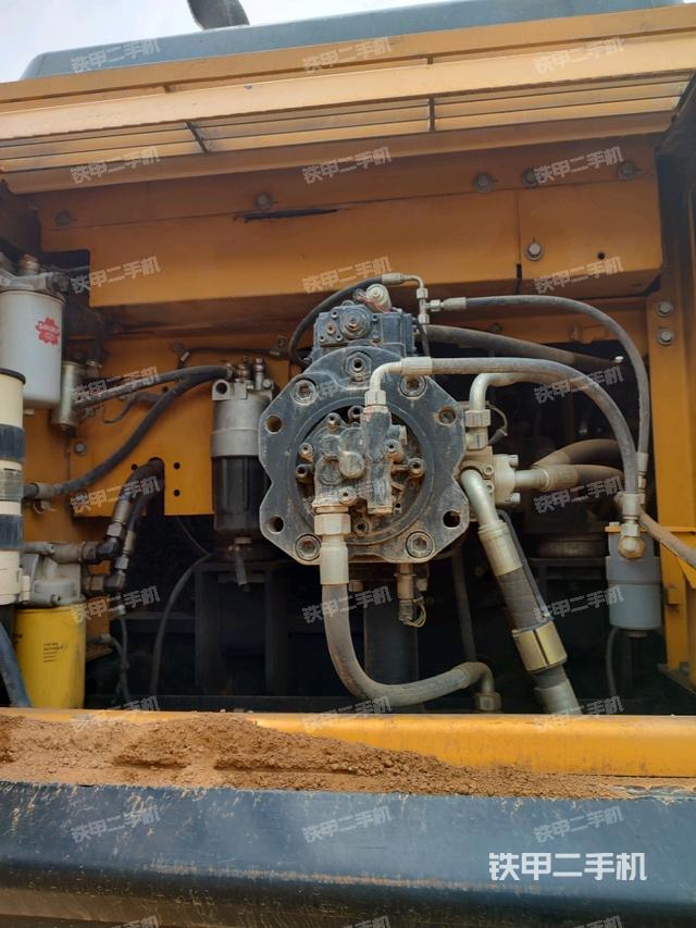 液壓泵斜45?左（大件艙室）