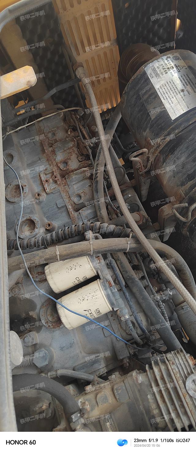 发动机左侧（整机外观及大件）
