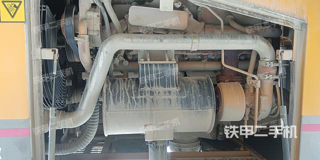 发动机左侧（整机外观及大件）