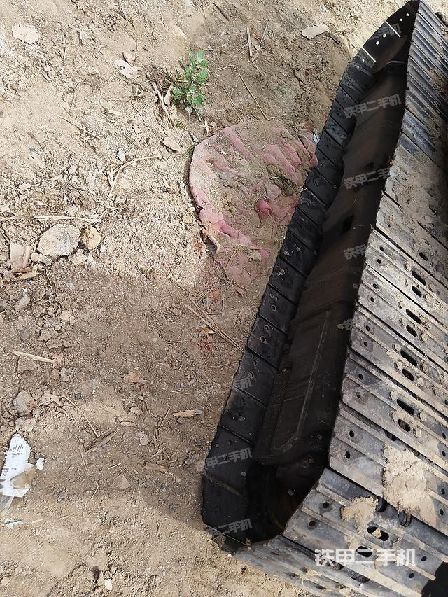 单侧履带整体（整机外观）