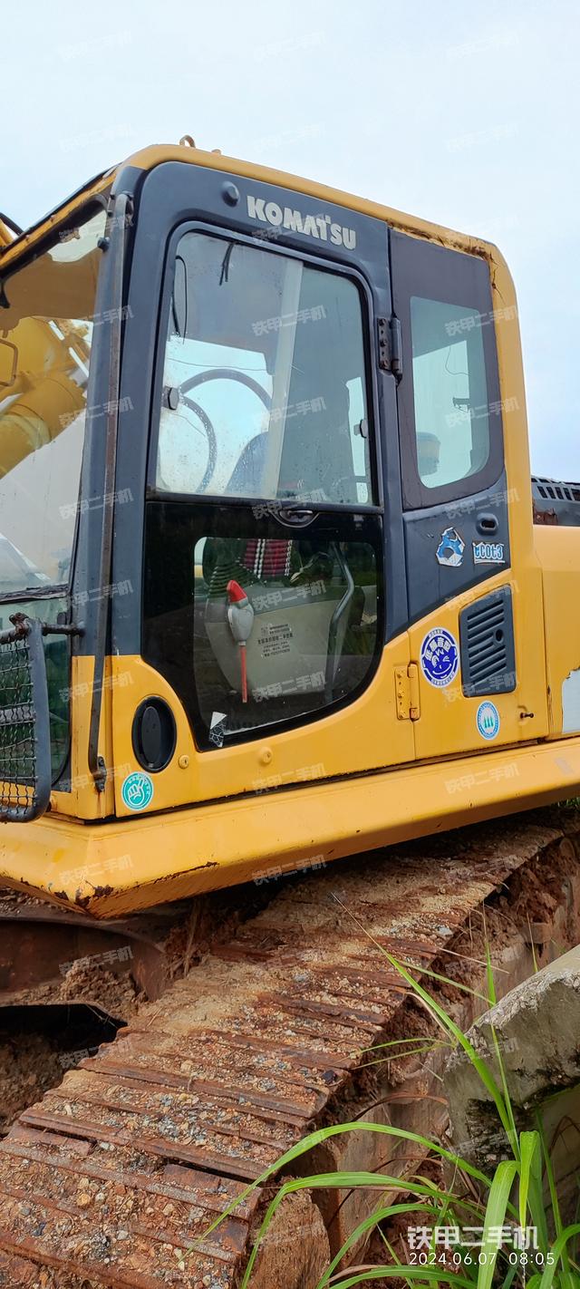 驾驶室整体（整机外观）