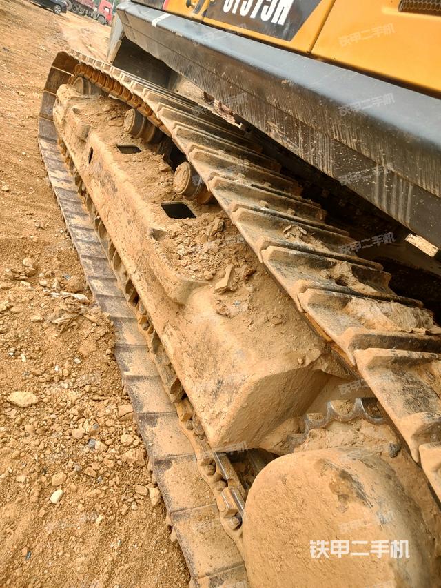 左側(cè)履帶整體?（行走機構(gòu)）