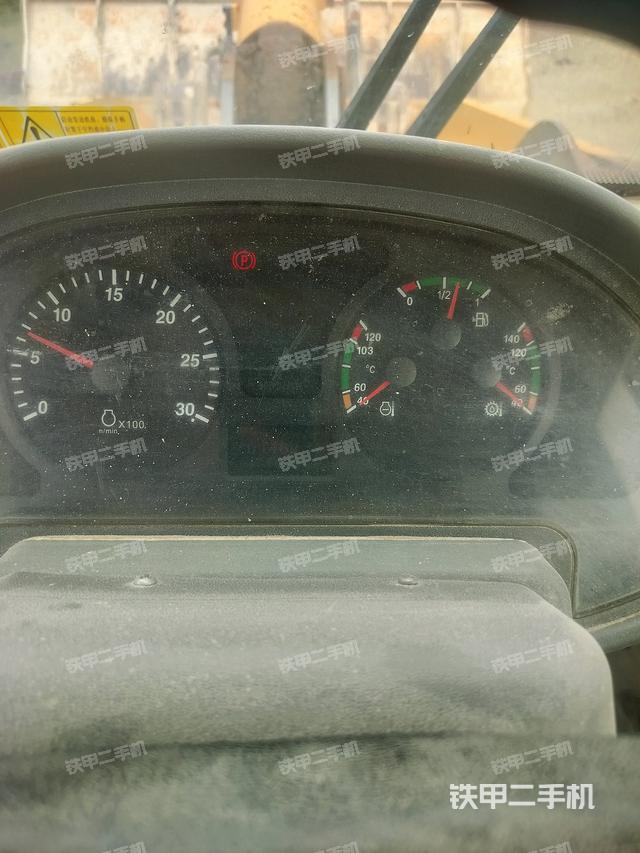 驾驶室工作台（整机外观及大件）