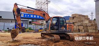 斗山DX150-9C挖掘机实拍图片