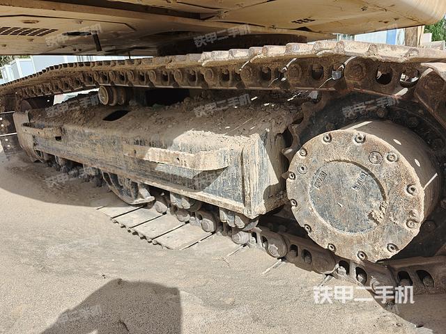 单侧履带整体（整机外观）