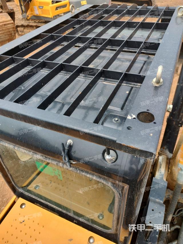 駕駛室頂部俯視（上車部件）