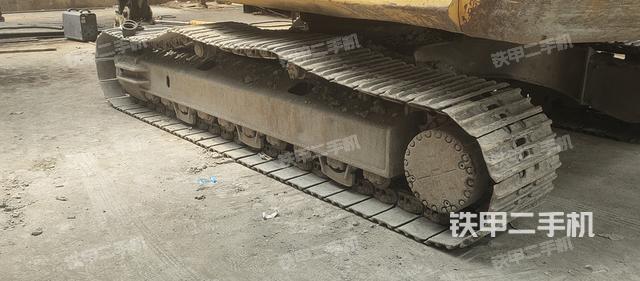 单侧履带整体（整机外观）