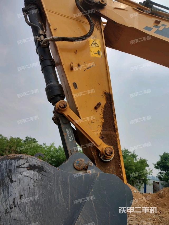 小臂整體左后（工作和回轉(zhuǎn)裝置）