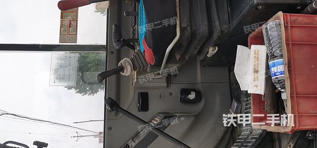 驾驶室整体（整机外观）