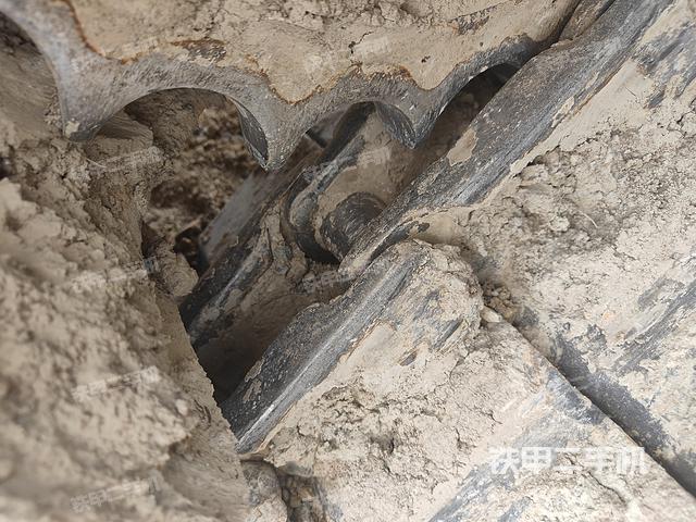 单侧履带整体（整机外观）