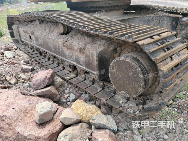 左侧履带整体 （行走机构）