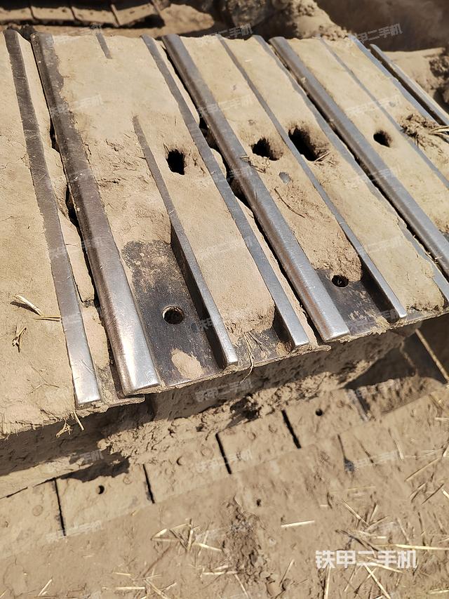 单侧履带整体（整机外观）