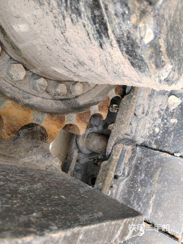 右侧行走马达盖板（行走机构）