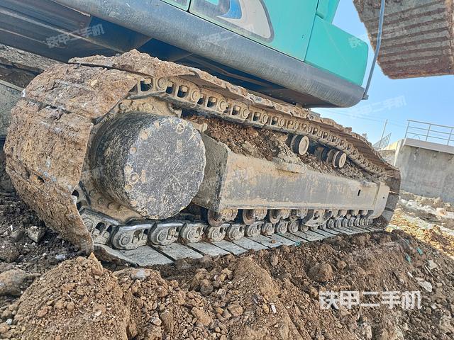 单侧履带整体（整机外观）